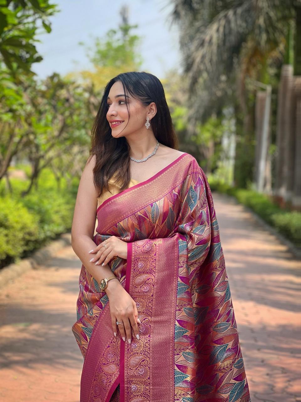 Women's Luxurious Pista Green & Pink Art Silk Saree with Intricate Leaf Weave & Broad Zari Border – Ideal for Festive & Wedding Occasions - Image 13